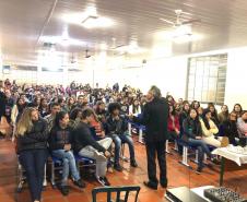 Escolas estaduais do município de Wenceslau Braz/PR, participaram entre os dias 19 a 22 de agosto de encontros voltados ao combate à violência e a construção da cultura da paz âmbito familiar. 