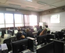 O Núcleo Regional de Educação promoveu em parceria com o  o IFPR - Campus Jaguariaíva o I Curso de Software Geogebra, o qual tem por objetivo a Formação Docente para trabalhar com o software GeoGebra, vislumbrando possibilidades de aplicações nas aulas de Matemática de Ensino Fundamental II e Ensino Médio. 
