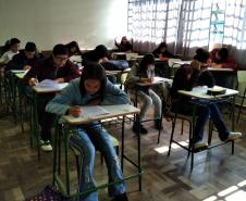 No dia 24 de setembro, aconteceu nas escolas jurisdicionadas a este NRE a 3ª Edição da Prova Paraná. Participaram da avaliação alunos do 6º ao 9º ano do Ensino Fundamental, bem como os que encontram-se no Ensino Médio e na EJA (Educação de Jovens e Adultos), os quais responderam às questões de Português e Matemática focadas nas habilidades de leitura e interpretação, bem como na resolução de problemas.