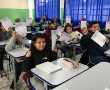 No dia 24 de setembro, aconteceu nas escolas jurisdicionadas a este NRE a 3ª Edição da Prova Paraná. Participaram da avaliação alunos do 6º ao 9º ano do Ensino Fundamental, bem como os que encontram-se no Ensino Médio e na EJA (Educação de Jovens e Adultos), os quais responderam às questões de Português e Matemática focadas nas habilidades de leitura e interpretação, bem como na resolução de problemas.