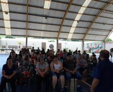 Com o objetivo de fomentar a integração das famílias dos(as) estudantes ao ambiente escolar, escolas estaduais promoveram no último sábado, (23) o Dia da Família na Escola. 