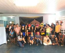 Com o objetivo de fomentar a integração das famílias dos(as) estudantes ao ambiente escolar, escolas estaduais promoveram no último sábado, (23) o Dia da Família na Escola. 