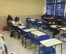 Depois de um ano sem aulas presenciais, estudantes da 
Rede Estadual dos municípios de Arapoti e Wenceslau Braz, aos poucos estão retornando às atividades.