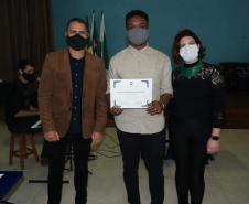 Tomaram posse oficialmente na tarde do dia 06, os Diretores e Auxiliares que estarão à frente das Escolas Estaduais na gestão de 2021 à 2025. A Cerimônia aconteceu nas dependências do Colégio Estadual Dr. Sebastião Paraná, município de Wenceslau Braz, onde houve também a Premiação da Categoria Ouro IDEB 2019.