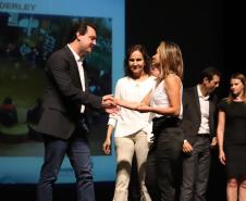 No dia 29 de Janeiro de 2019, próximo ao encerramento do Seminário Aprendizagem em Foco 2019 em Curitiba, reuniram-se aproximadamente 1200 diretores das escolas da rede Estadual de Ensino, juntamente com os respectivos chefes dos Núcleos Regionais de Educação e Técnicos Pedagógicos.