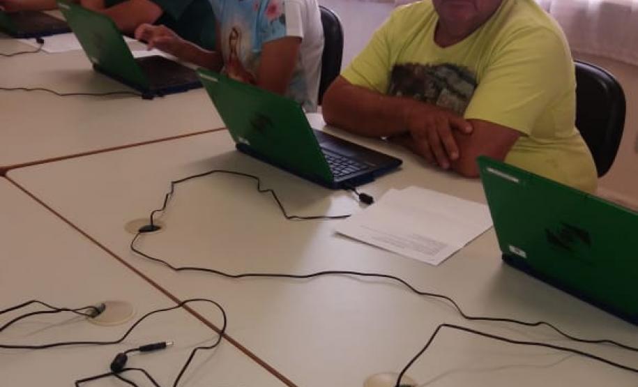 Foi realizado, no dia 28 de março, os Exames  Eja On-Line  2019.