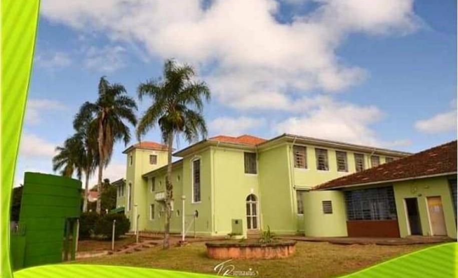 Fundado em 02 de abril de 1949, o Colégio Estadual Rodrigues Alves, município de Jaguariaíva completou 70 anos desde a sua fundação.