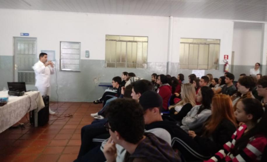 De 08 a 12 de abril, escolas estaduais jurisdicionadas ao Núcleo Regional de Educação de Wenceslau Braz, promoveram diversas ações para marcar o Dia Nacional de Combate ao Bullying e à Violência na Escola.