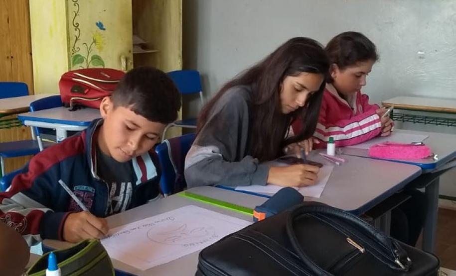 De 08 a 12 de abril, escolas estaduais jurisdicionadas ao Núcleo Regional de Educação de Wenceslau Braz, promovem diversas ações para marcar o Dia Nacional de Combate ao Bullying e à Violência na Escola.