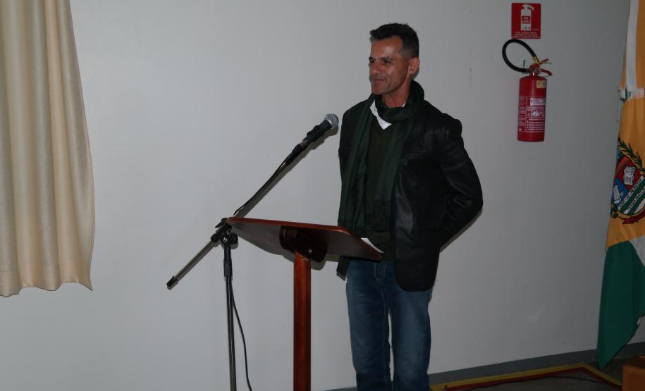 Aconteceu na manhã da última quinta-feira (06), nas dependências do Rotary Club de Wenceslau Braz o lançamento do Programa Presente na Escola, o qual tem como objetivo monitorar diariamente a frequência dos estudantes e trabalhar de forma integrada à Rede de Proteção de Crianças e Adolescentes no combate ao abandono e evasão escolar.