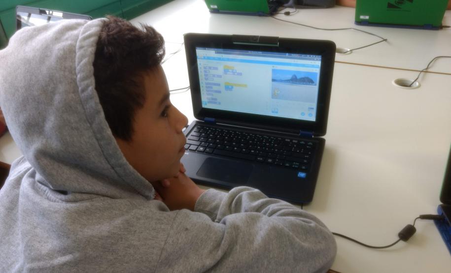 Foram realizados durante todo o mês de maio no NRE de Wenceslau Braz, diversos eventos de Scratch Day pela CRTE de Wenceslau Braz. Os assessores pedagógicos em tecnologias educacionais, Kheronn e Lismeire ministraram oficinas para professores e alunos envolvendo programação no Scratch.