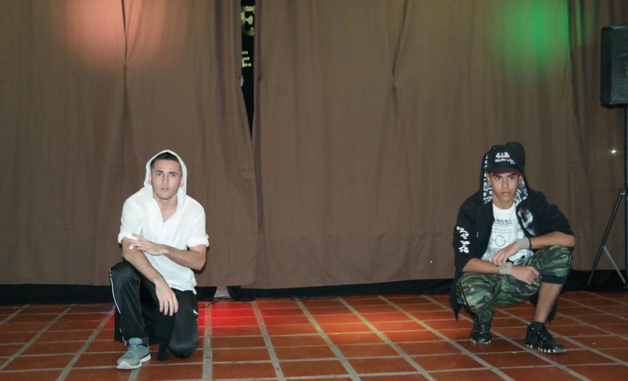 Dia 09 de agosto aconteceu no Colégio Estadual Dr. Sebastião Paraná, município de Wenceslau Braz, o show de talentos em homenagem ao dia do estudante.