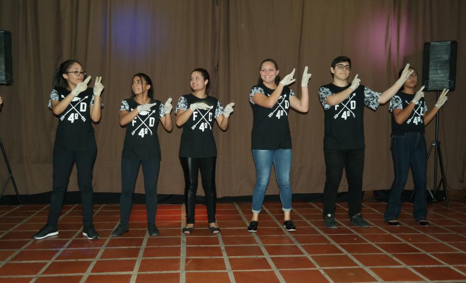 Dia 09 de agosto aconteceu no Colégio Estadual Dr. Sebastião Paraná, município de Wenceslau Braz, o show de talentos em homenagem ao dia do estudante.