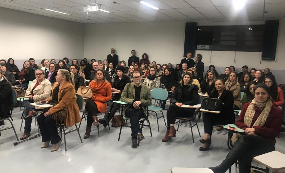 Escolas estaduais do município de Wenceslau Braz/PR, participaram entre os dias 19 a 22 de agosto de encontros voltados ao combate à violência e a construção da cultura da paz âmbito familiar.