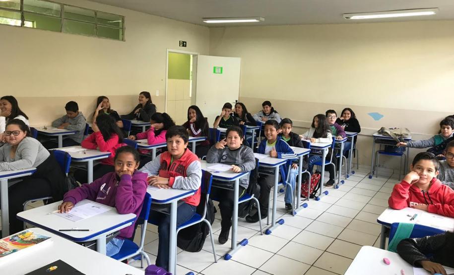 No dia 24 de setembro, aconteceu nas escolas jurisdicionadas a este NRE a 3ª Edição da Prova Paraná. Participaram da avaliação alunos do 6º ao 9º ano do Ensino Fundamental, bem como os que encontram-se no Ensino Médio e na EJA (Educação de Jovens e Adultos), os quais responderam às questões de Português e Matemática focadas nas habilidades de leitura e interpretação, bem como na resolução de problemas.