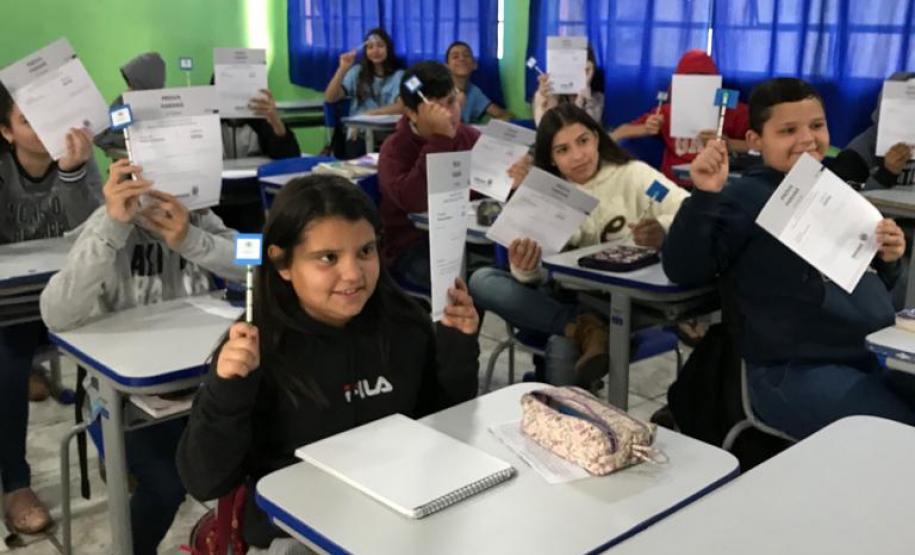 No dia 24 de setembro, aconteceu nas escolas jurisdicionadas a este NRE a 3ª Edição da Prova Paraná. Participaram da avaliação alunos do 6º ao 9º ano do Ensino Fundamental, bem como os que encontram-se no Ensino Médio e na EJA (Educação de Jovens e Adultos), os quais responderam às questões de Português e Matemática focadas nas habilidades de leitura e interpretação, bem como na resolução de problemas.