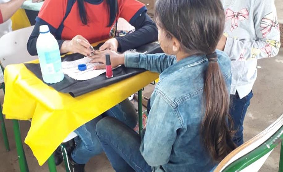 No dia 06 de novembro o Colégio Estadual do Campo Cerrado das Cinzas, de Arapoti, abriu as portas para comunidade, oferecendo alguns atendimentos gratuitos.