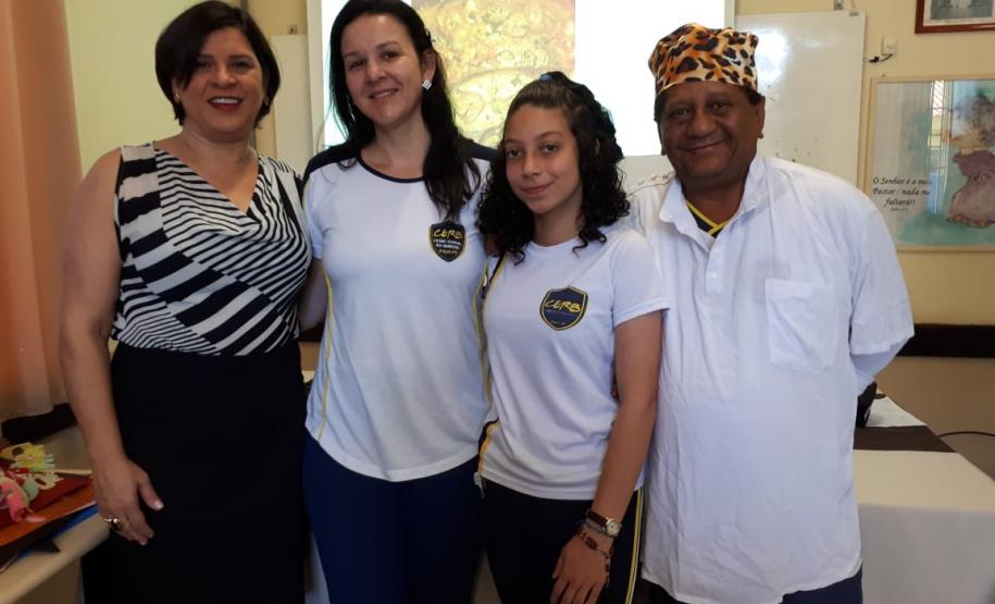 Com o objetivo de promover entre os alunos reflexões sobre a importância e o reconhecimento da contribuição das culturas africanas na formação da identidade do povo brasileiro, colégios da rede estadual de ensino e APAES jurisdicionados a este NRE realizaram várias atividades culturais e artísticas, em Comemoração ao Dia da Consciência Negra.