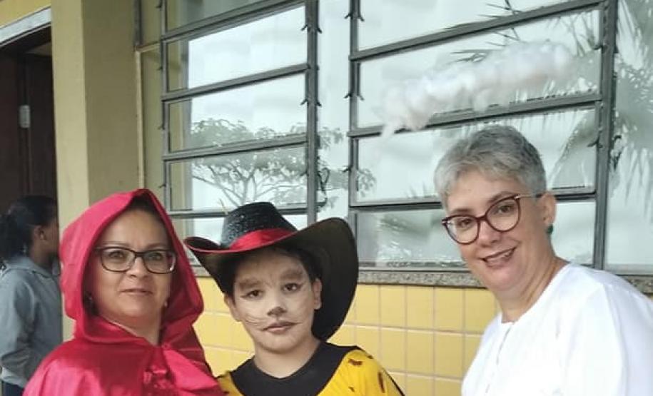 III Mostra de Arte do Colégio Carmelina Ferreira Pedroso O Colégio Estadual Carmelina Ferreira Pedroso promoveu na última quarta-feira (27).