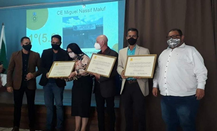 Tomaram posse oficialmente na tarde do dia 06, os Diretores e Auxiliares que estarão à frente das Escolas Estaduais na gestão de 2021 à 2025. A Cerimônia aconteceu nas dependências do Colégio Estadual Dr. Sebastião Paraná, município de Wenceslau Braz, onde houve também a Premiação da Categoria Ouro IDEB 2019.