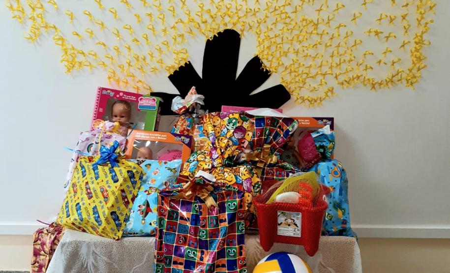 No mês dedicado às Crianças funcionários do Núcleo Regional de Educação abraçam a campanha Paraná Piá, e realizam  doações de diversos brinquedos que serão destinados às crianças  que se encontram em condição de vulnerabilidade social.